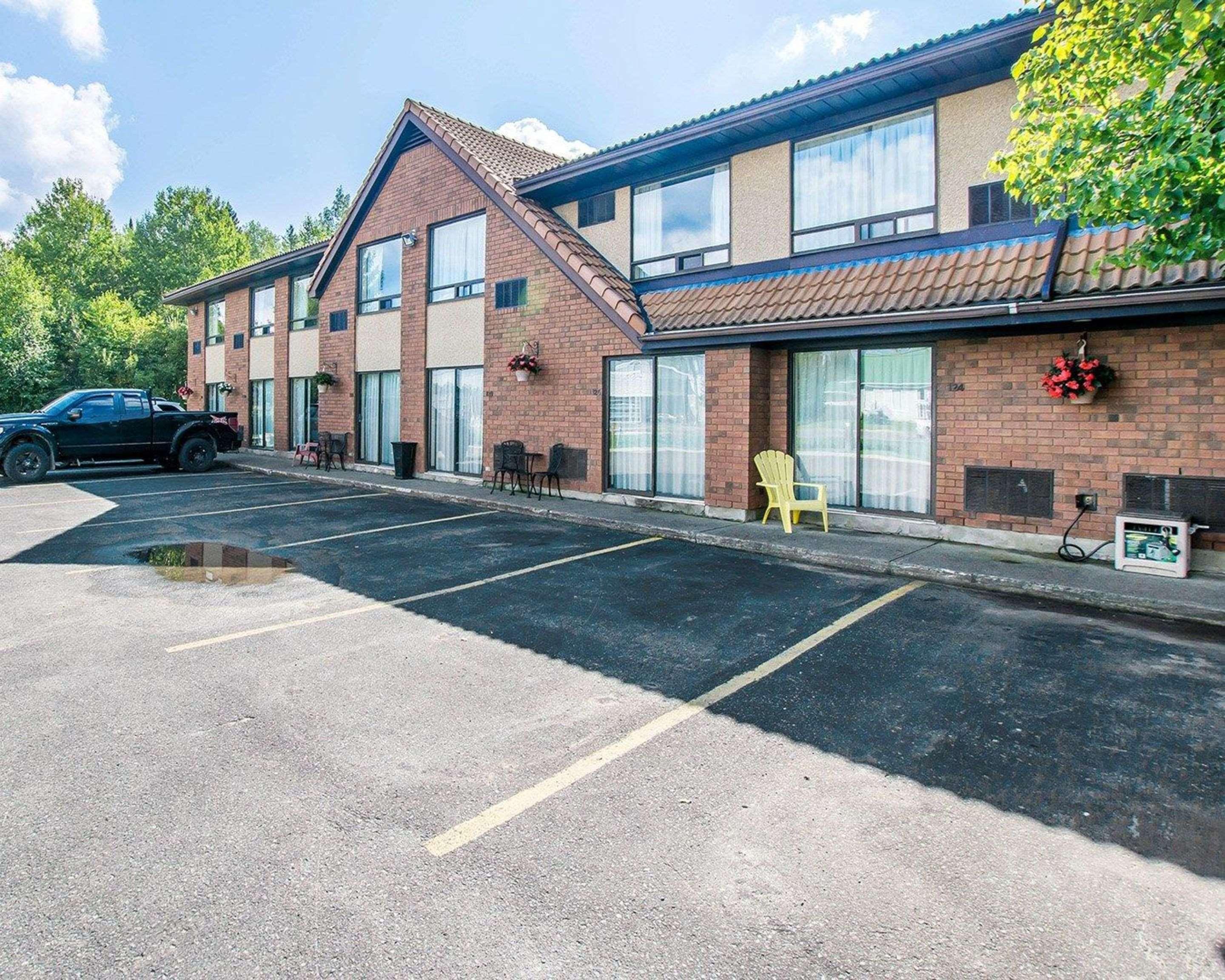 Comfort Inn Kirkland Lake Exteriér fotografie