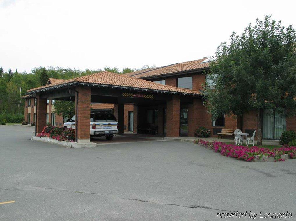 Comfort Inn Kirkland Lake Exteriér fotografie