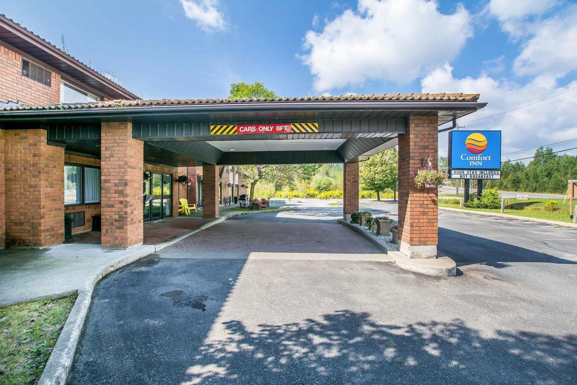 Comfort Inn Kirkland Lake Exteriér fotografie