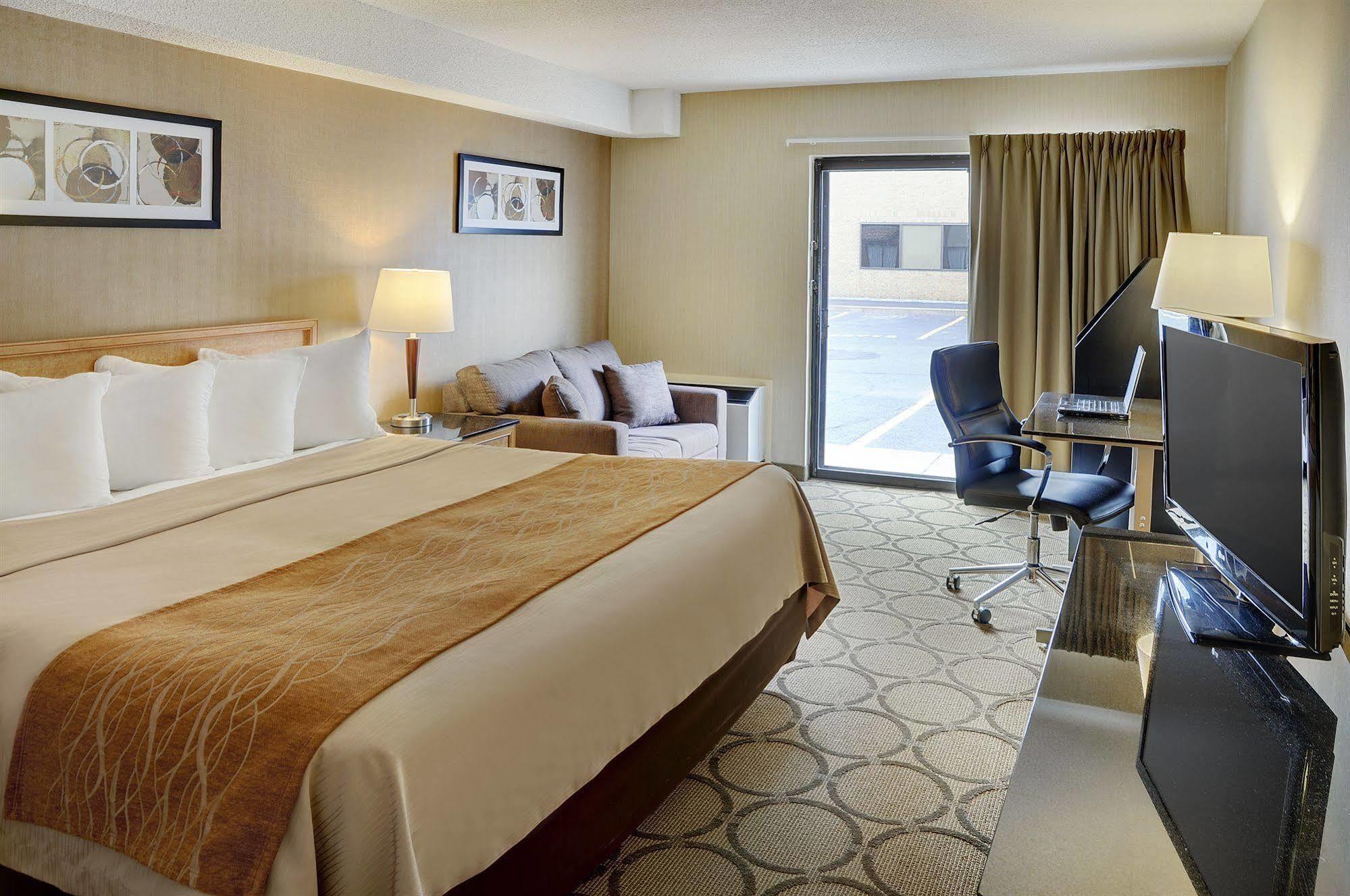 Comfort Inn Kirkland Lake Exteriér fotografie